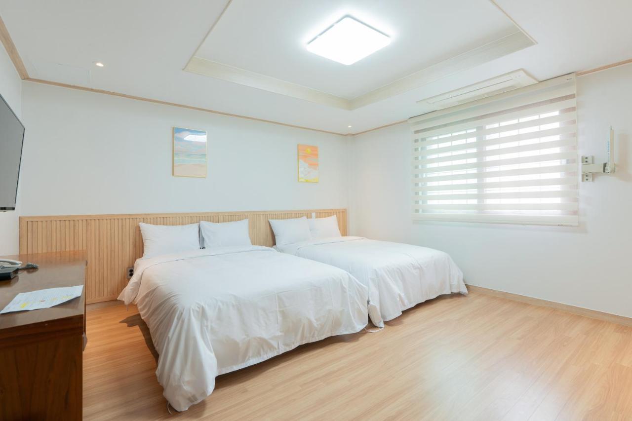 Ocean Palade Hotel Jeju Bagian luar foto
