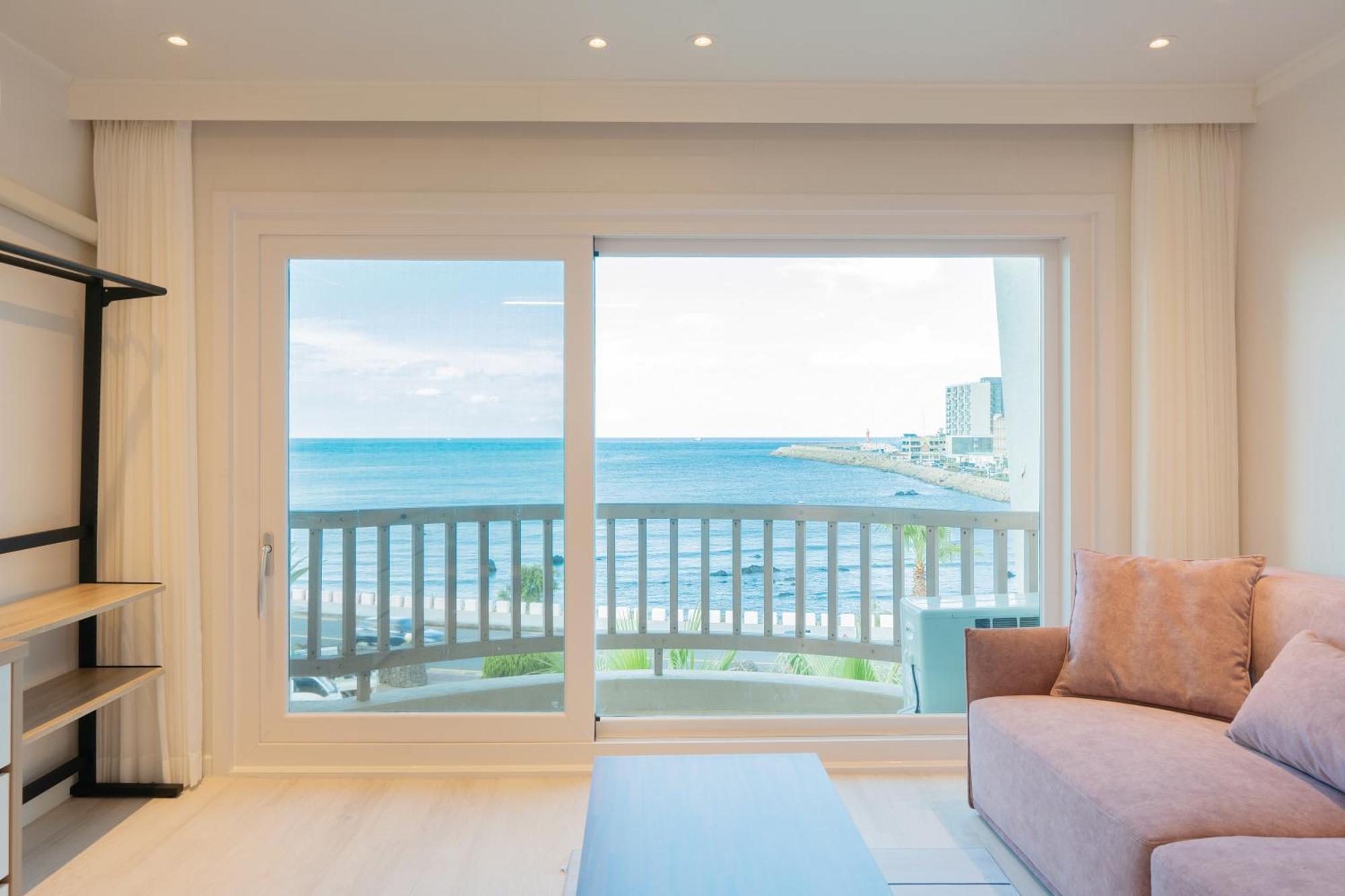 Ocean Palade Hotel Jeju Bagian luar foto