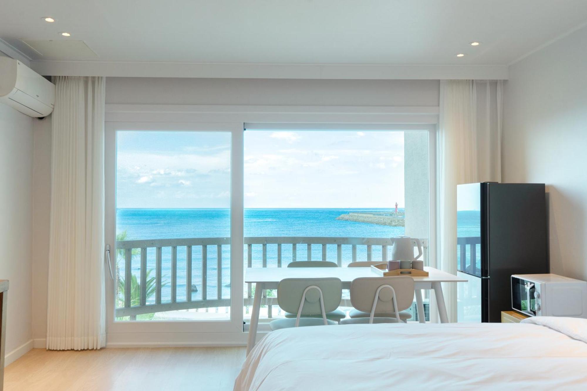 Ocean Palade Hotel Jeju Bagian luar foto